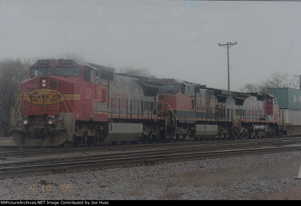 BNSF 829 West